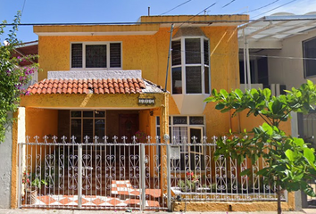 Casa en  C. Jesús Galindo Y Villa 3237, Jardines De La Paz, 44860 Guadalajara, Jal., México