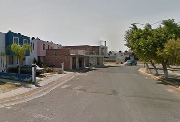 Casa en fraccionamiento en  Valle Del Ocaso 144, Fraccionamiento Las Luces, 45653 Valle Dorado Inn, Jal., México