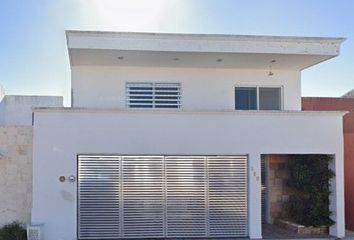 Casa en  Calle 18, Colonia Altabrisa, Mérida, Yucatán, México