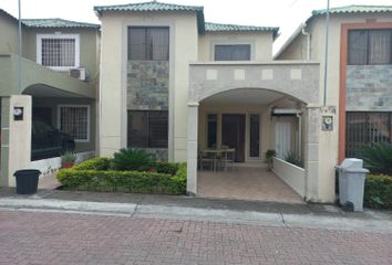 Casa en  La Joya - Esmeralda, Vial 8, Guayaquil, Ecuador