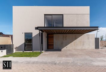 Casa en  Parque Central Lomas Del Campanario Norte, Santiago De Querétaro, Querétaro, México