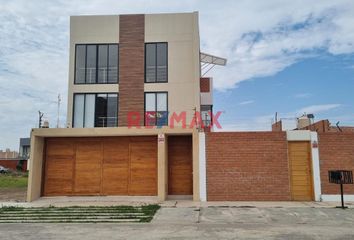 Casa en  Pimentel, Chiclayo