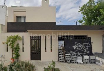 Casa en  Santa Cecilia, Lopez Velarde, Santa Cecilia, Ciudad Apodaca, Nuevo León, México