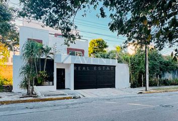 Casa en  Av. Contoy Sm 11, Cancún, Quintana Roo, México