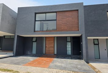 Casa en fraccionamiento en  Lomas De Angelópolis Ii, San Andrés Cholula