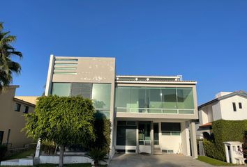 Casa en condominio en  La Vista Country Club, Vía Atlixcáyotl, Sta María Tonanzintla, San Andrés Cholula, Puebla, México