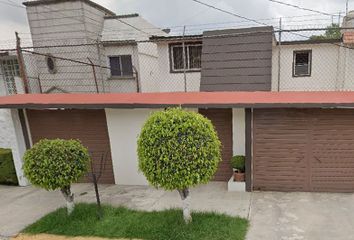 Casa en  Calle Valparaiso Mz 019, Valle Dorado, Tlalnepantla De Baz, Estado De México, México