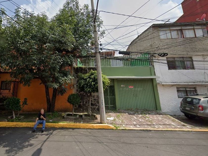 venta Casa en Tlalpan Centro, Tlalpan, CDMX (LE27065) icasas.mx