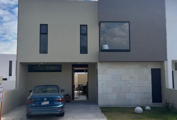 Casa en  Valle De Juriquilla, Santa Fé, Santiago De Querétaro, Querétaro, México