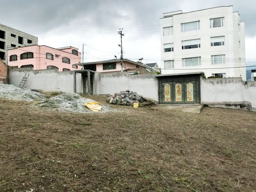 Terreno Comercial en venta San Isidro Del Inca, Quito