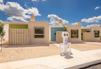 Casa en fraccionamiento en  Villas De Oriente, Kanasín, Yucatán, México