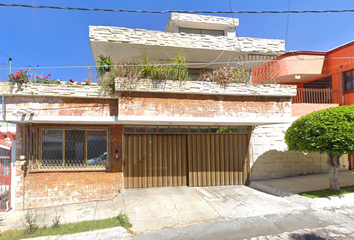 Casa en  Loma Azul 12, Arboledas De Guadalupe Sección Fuentes, Puebla De Zaragoza, Puebla, México