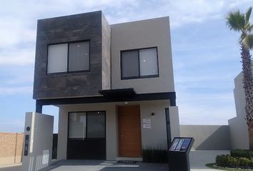 Casa en fraccionamiento en  La Rioja 1. Lomas De Angelopolis 3, Puebla De Zaragoza, Puebla, México