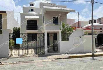 Casa en  Privada Cráter Sm 15, Cancún, Quintana Roo, México