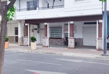 Casa en  Avenida Rocafuerte, Portoviejo, Ecuador