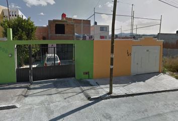Casa en  Luis Alconedo, Leona Vicario, Morelia, Michoacán, México