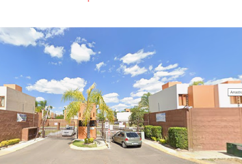 Casa en condominio en  Segunda Cerrada Circuito Puerta Del Sol 5, Puerta Real Residencial Desarrollo Urbana 08, El Pueblito, Querétaro, México