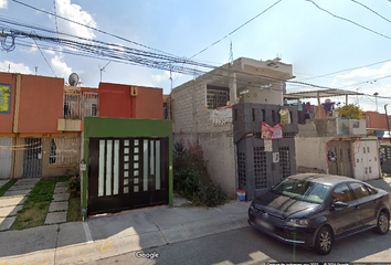 Casa en  C. Bosques De Argelia 221, Mz 011, Los Heroes Tecamac, 55764 Ciudad De México, Méx., México