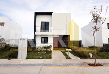 Casa en  Ferrara Residencial, Esquina Con Tepezala, Paseo De Jesús María, Jesús María, Aguascalientes, México