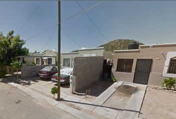 Casa en fraccionamiento en  Cerrada Villa Flores, Villas Del Sur, Hermosillo, Sonora, México
