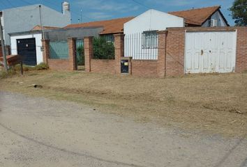 Casa en  26 De Agosto 1313, Zárate, Buenos Aires, Argentina