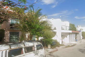 Casa en  Cerrada Los Pinos 6, Playa Del Carmen, Quintana Roo, México