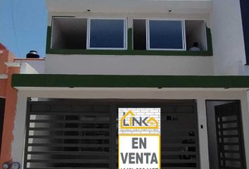 Casa en fraccionamiento en  Avenida Atécuaro, Loma Larga, Morelia, Michoacán De Ocampo, 58095, Mex