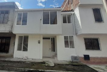 Casa en  Parque Del Barrio El Trebol, Calle 26a, Palmira, Valle Del Cauca, Colombia