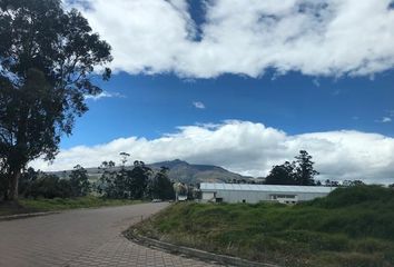 Terreno Comercial en  Machachi Park, Avenida Amazonas, Machachi, Ecuador