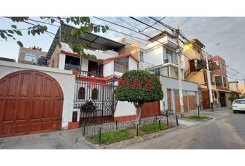 Casa en  Calle Valle Riestra 1431-1489, Cuadra 14, Ur. Mochica, Trujillo, La Libertad, 13001, Per