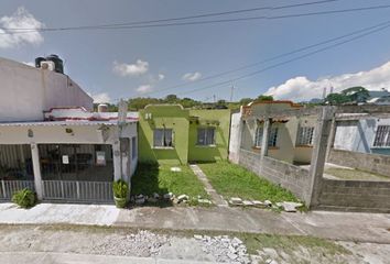 Casa en fraccionamiento en  Pedro Morales Guichard 41, Las Palmeras, Pichucalco, Chiapas, México