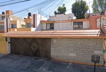 Casa en  Francisco Alonso Pinzón 98, Mz 011, Colón Echegaray, 53300 Naucalpan De Juárez, Méx., México