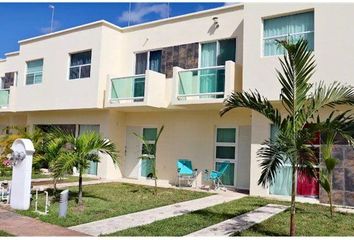 Casa en condominio en  Cda. Cantil De California 268, 77726 Playa Del Carmen, Quintana Roo, México
