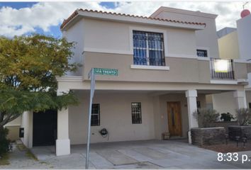 Casa en fraccionamiento en  Calle Via Trento, Cd Juárez, Chihuahua, México