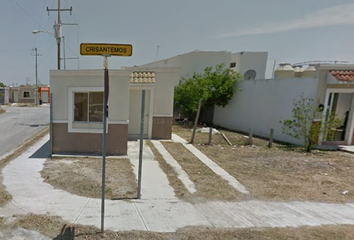 Casa en  Calle Crisantemos, Cadereyta Jiménez, Nuevo León, México