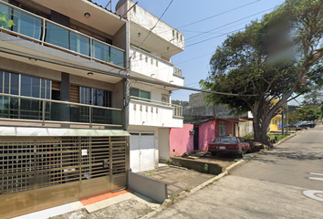 Casa en  Calle Nayarit 18, Progreso Macuiltepetl, Xalapa-enríquez, Veracruz, México