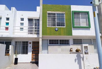Casa en fraccionamiento en  Santuarios Del Cerrito, Corregidora, Querétaro