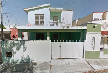 Casa en  Calle 105, Santa Rosa, Mérida, Yucatán, México