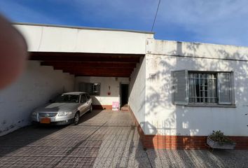 Casa en  Brickman 1879, Bahía Blanca, Provincia De Buenos Aires, Argentina