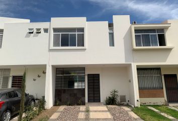 Casa en  Avenida José Parres Arias 1105, Centinela I, Zapopan, Jalisco, México