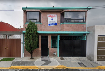 Casa en fraccionamiento en  Alhelíes 5, Izcalli Ii, Metepec, Estado De México, México