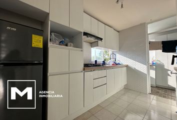 Departamento en  Avenida De La Camelinas, Morelia, Michoacán, México