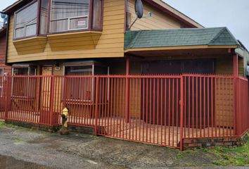 Casa en  Pasaje Veintiuno, Puerto Montt, Chile