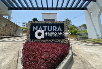Lote de Terreno en  Condominio Natura, Floridablanca, Santander, Colombia