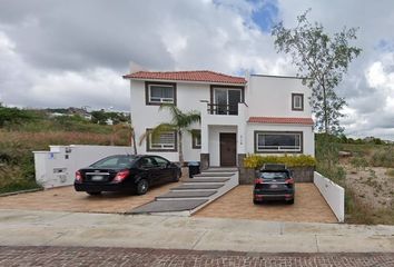 Casa en  Lago Cuitzeo, Cumbres Del Lago, Juriquilla, Querétaro, México