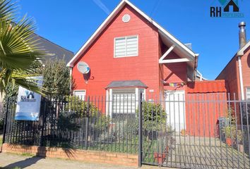 Casa en  Calle José Zapiola 860, Villarrica, Chile