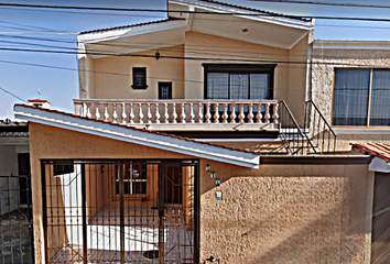 Casa en  C. Irene Robledo Garcia, Santa Elena De La Cruz, 44230 Guadalajara, Jalisco, México