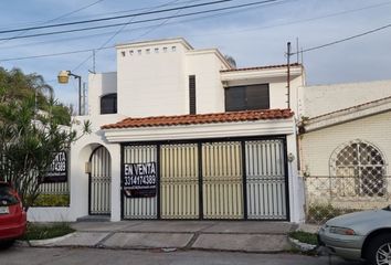 Casa en fraccionamiento en  Edmundo De Amicis No. 120, Jardines Vallarta, Zapopan, Jalisco, México