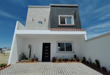 Casa en condominio en  Calle 5 De Febrero, La Concepción, San Mateo Atenco, México, 52105, Mex