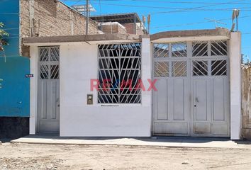 Casa en  Antenor Orrego, P.j Jorge Chavez, Chiclayo, Perú